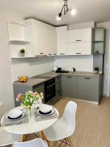 Pearl Apartments