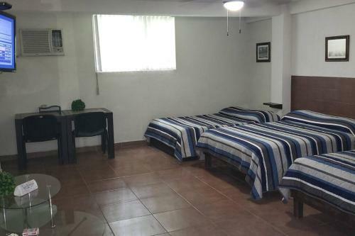Apartamento Suite Con 2 Recamaras,2mini Splits, Parking Wifi 100 Mb, Cocina