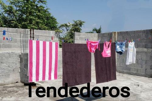 Apartamento Suite Con 2 Recamaras,2mini Splits, Parking Wifi 100 Mb, Cocina