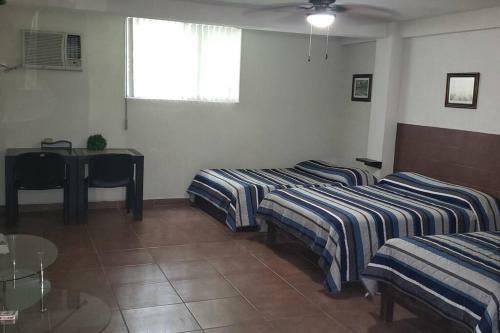 Apartamento Suite Con 2 Recamaras,2mini Splits, Parking Wifi 100 Mb, Cocina