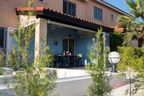 Nerina Sunset E3 A 2-bed Villa With Sea Views
