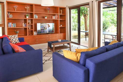 Est�a ? Coral Tree Villa In Kissonerga