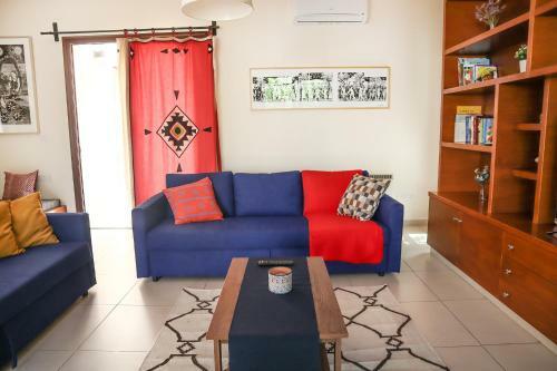 Est�a ? Coral Tree Villa In Kissonerga