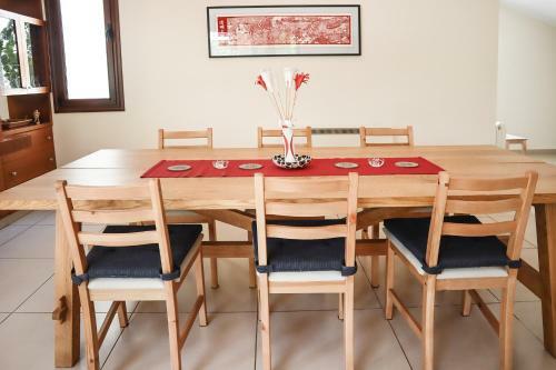 Est�a ? Coral Tree Villa In Kissonerga