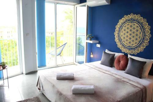 Hostal Sunset Art Beach Front