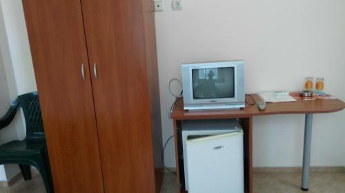 Hostal Levterovi Guest Rooms