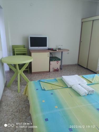 Hostal Levterovi Guest Rooms