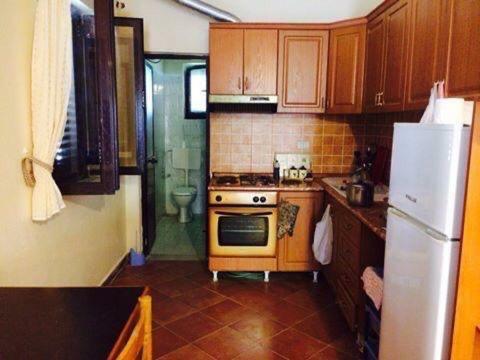 Holiday House In Velipoje