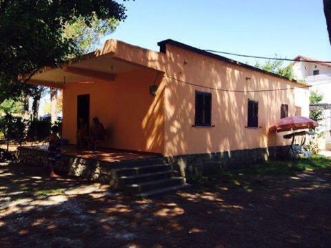 Holiday House In Velipoje