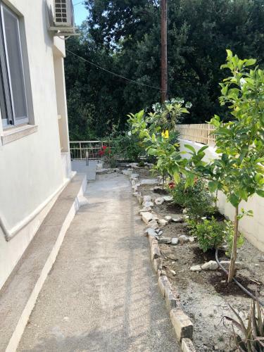 Kato Drys Bungalow House