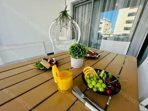 Shlomi Apartment