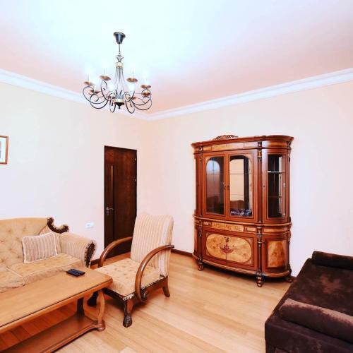 Etna Art Apartments