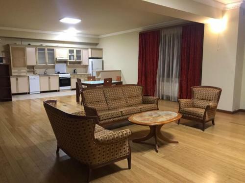 Etna Art Apartments