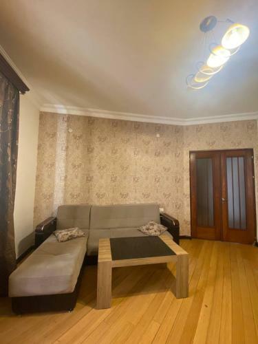 Etna Art Apartments