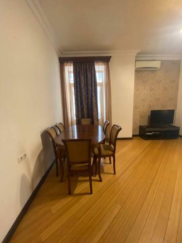 Etna Art Apartments