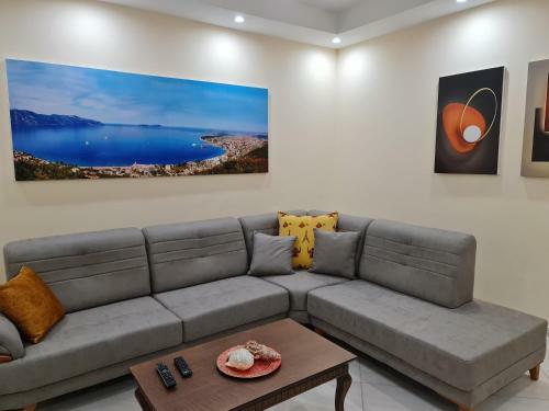 Canaj Apartment
