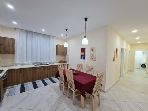 Canaj Apartment