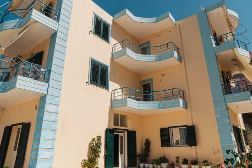 Laberia Apartments