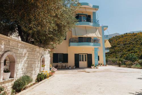 Laberia Apartments