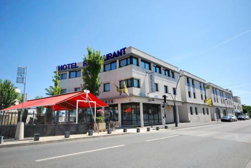 Logis Hotel De Loire Rest. Les Bateliers