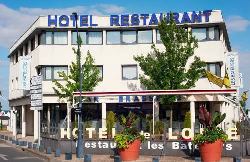 Logis Hotel De Loire Rest. Les Bateliers