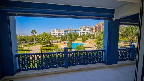Marina Limasool 3 Bedroom Apartment & Pool