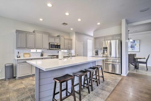 Spacious Chandler Home - Private Outdoor Pool