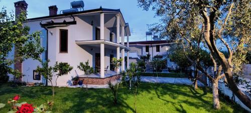 Hasler Villa