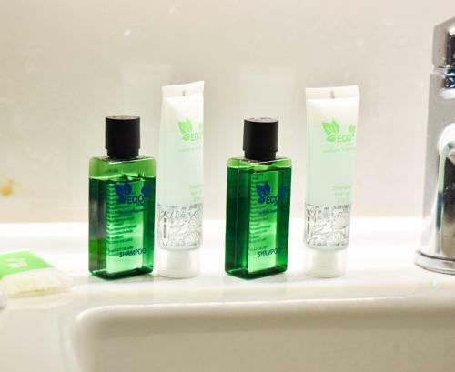 Delmar Apartments