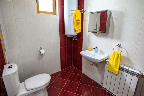 Guest House Dinaya