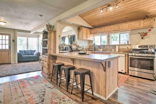 Quaint Pet-friendly Home In Old Town Cottonwood!