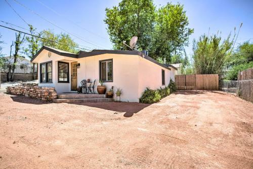 Quaint Pet-friendly Home In Old Town Cottonwood!