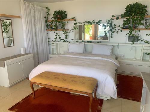 Apartamento Breath-taking Studio On Hill Top With Pool