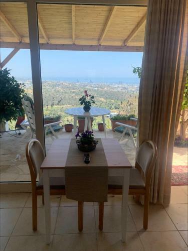 Apartamento Breath-taking Studio On Hill Top With Pool
