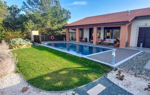 Villa Pine And Olive Seahouse
