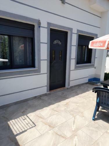 Hostal Vila F&m