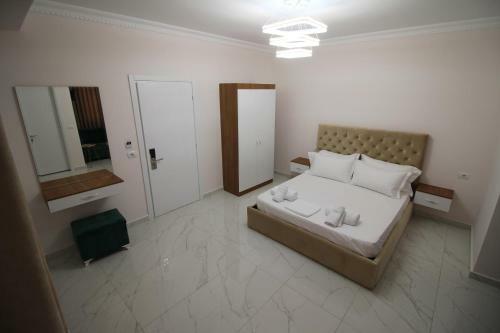 Hotel Golden Hill Ksamil