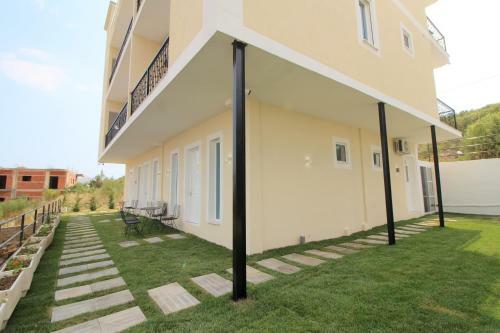 Hotel Golden Hill Ksamil