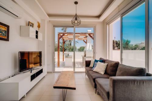 Dream 3bdr Villa With Private Pool Near The Beach!