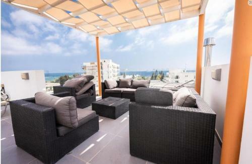 Remarkable 3-bed House In Paralimni