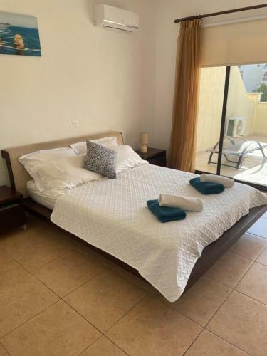 Apartamento Pool Side 2 Bedroom Queens Gardens Complex
