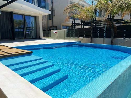 Adonis Beach Villas No.32