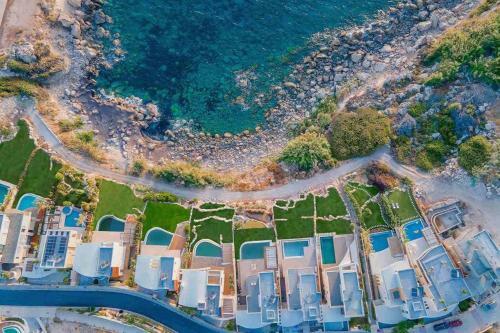 Adonis Beach Villas No.32