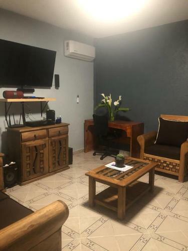 La Casa De Maria Y Felipe. Casa Campestre.