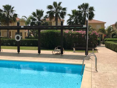 Private Villa In Sunset Gardens