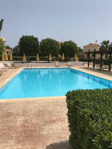 Private Villa In Sunset Gardens