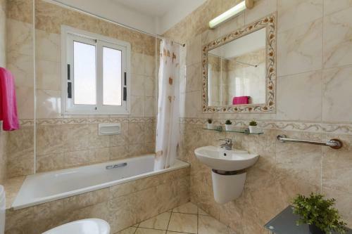 Villa Dione By Villa Plus