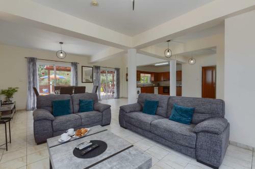 Villa Dione By Villa Plus