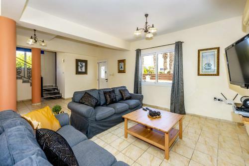 Villa Coral Athina By Villa Plus
