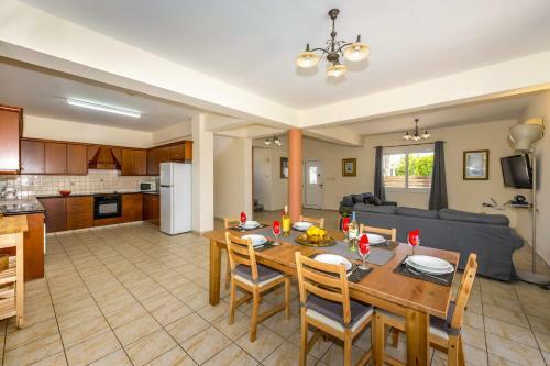 Villa Coral Athina By Villa Plus